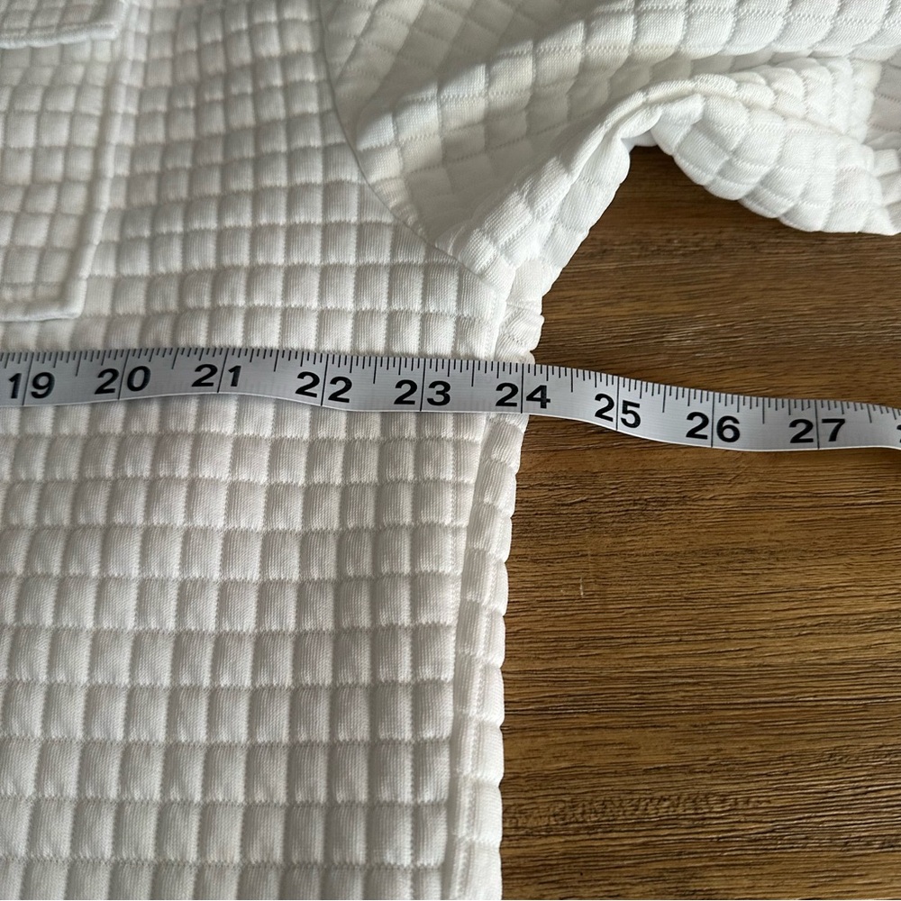 White Quilted Women’s shirt - Picture 5 of 9